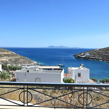 Julie's Seaview * Vlichadia