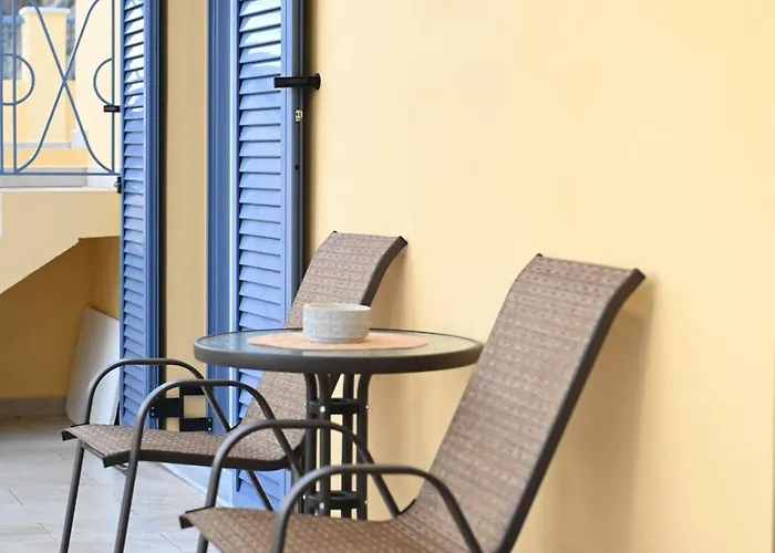 Julie's Seaview Vlichadia